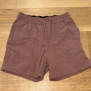 lululemon Bowline Shorts smoky topaz  brown color men’s size small pockets